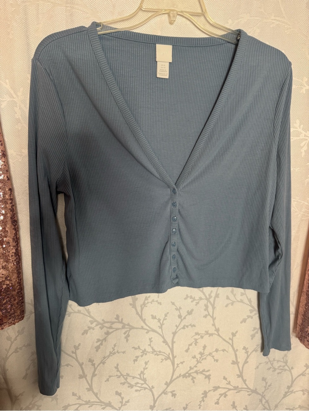 H&M Ribbed Button-Down V-Neck Long Sleeve Top - Blue